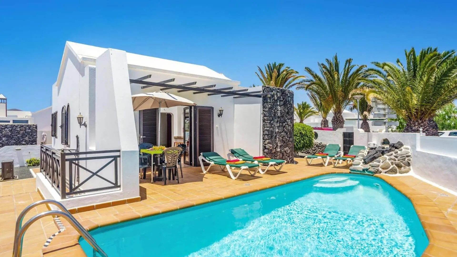 Villa Elena Sol By Villa Plus contacts